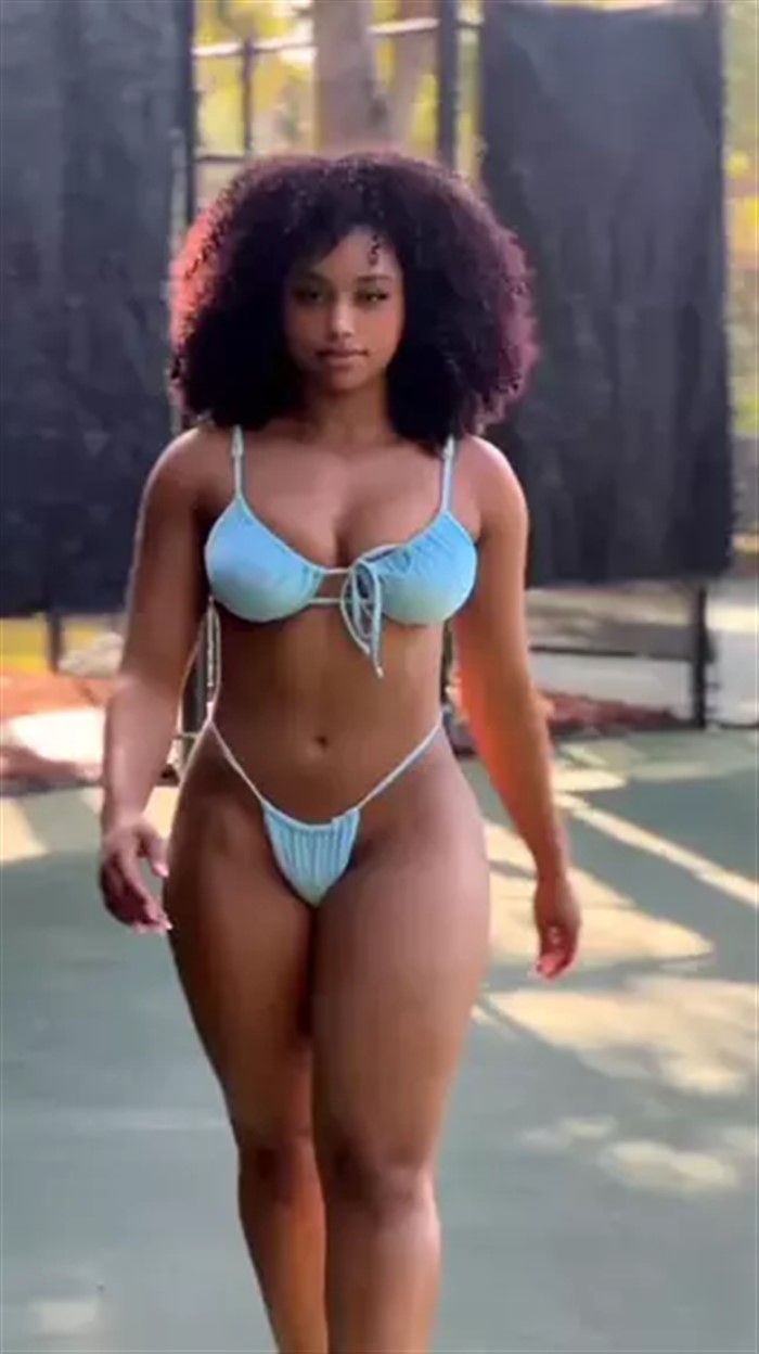 Chicas Divinas - 746